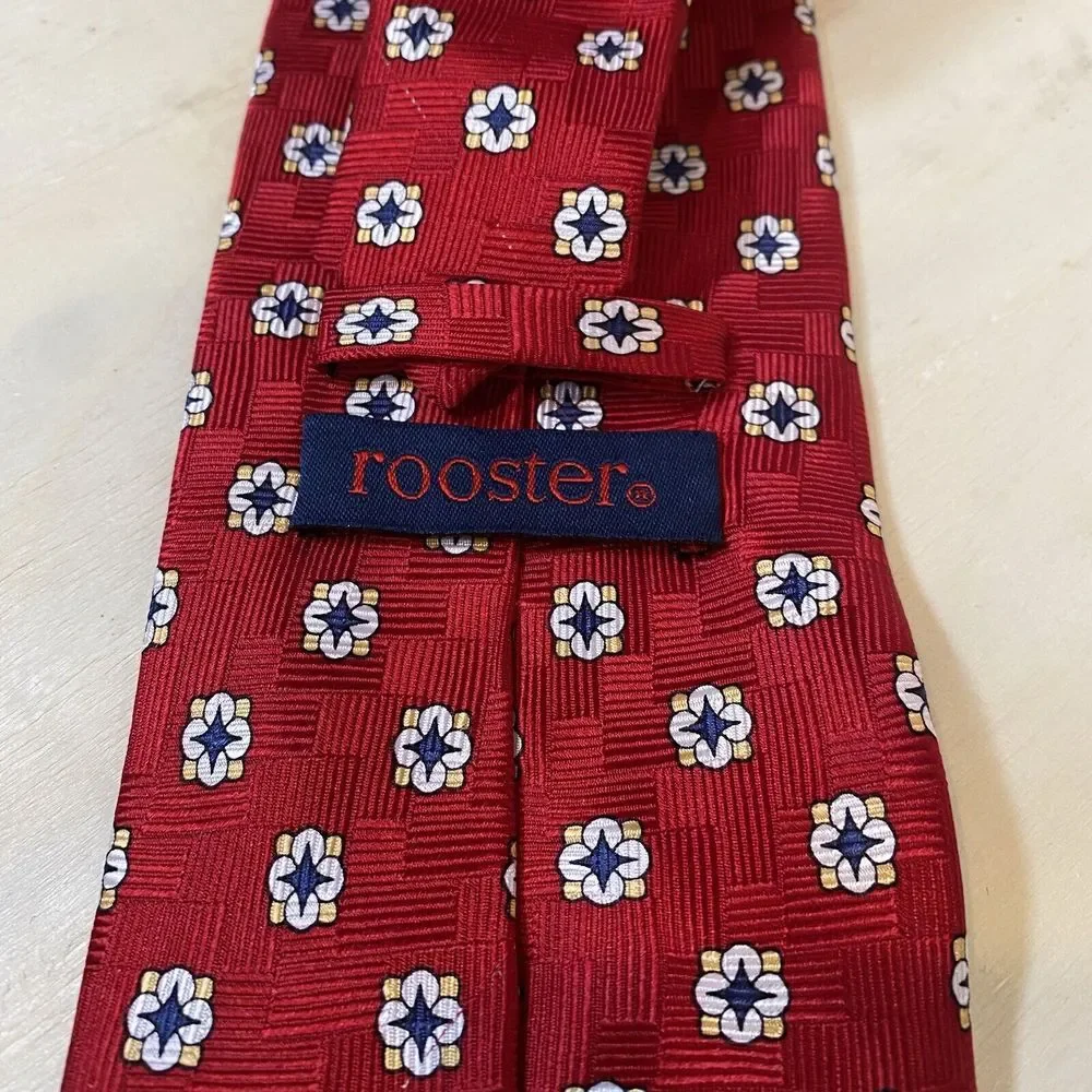 Rooster Men's 100% Silk Tie Neck Tie Red with‎ Blue and White Design Hand Sewn
